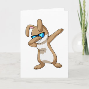 Cartão Coelho em dança hip hop dab