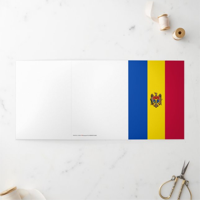 Cartão Com Dobra Tripla Bandeira da Moldávia (Fora)
