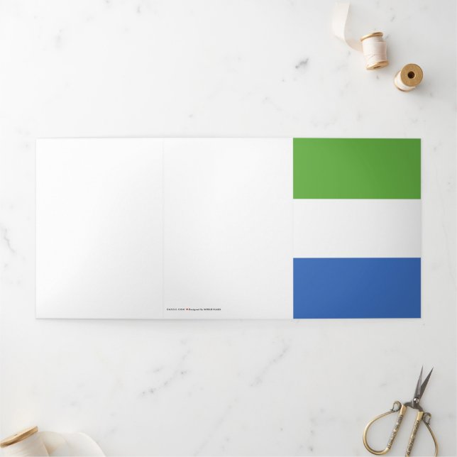 Cartão Com Dobra Tripla bandeira da Serra Leoa (Fora)