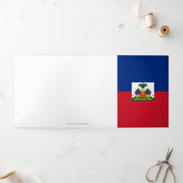 Cartão Com Dobra Tripla Bandeira do Haiti (Fora)