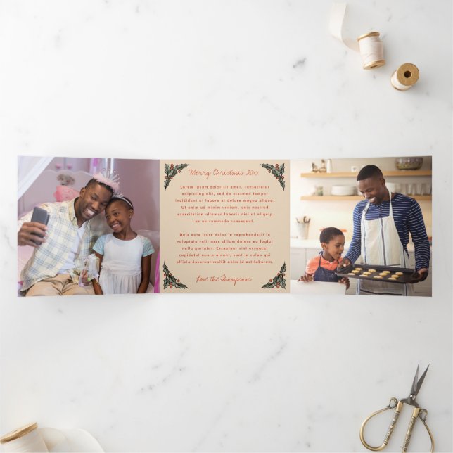 Cartão Com Dobra Tripla Collage Holiday Photo Holly (Dentro)
