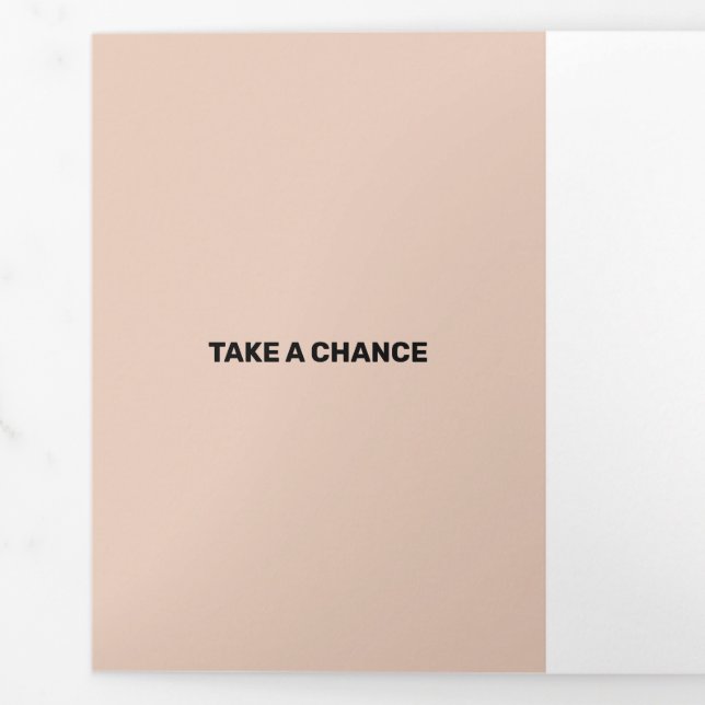 Cartão Com Dobra Tripla Transparência Moderna do Salmão Fresco (Aba)