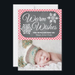Cartão com fotos cor-de-rosa do feriado do floco<br><div class="desc">Adicione seu feriado favorito da foto ou do bebé de família primeira ou imagem do Natal a este cartão com fotos temático do feriado do inverno doce, moderno e bonito com dois flocos de neve em um fundo do quadro e em um teste padrão de ponto punchy do rosa quente....</div>