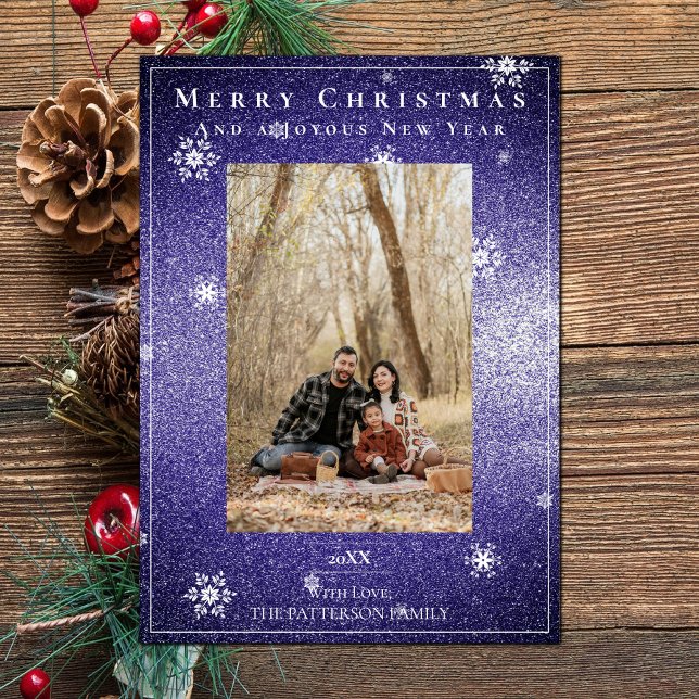 Cartão com fotos de Férias de Neve com Brilho Roxo (Purple Glitter Snowflakes Holiday Photo Card)