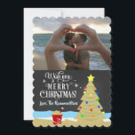 Cartão com fotos de Férias de Quadro de Árvore de<br><div class="desc">O cartão de férias é perfeito para qualquer um que passa tempo na praia durante o Natal. Quer você viva em um estado quente ou de férias durante os feriados,  envie seus cartões de saudação quentes para todos que você conhece!</div>