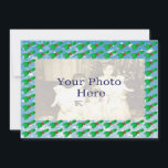 Cartão com fotos de natal Holly<br><div class="desc">Padrão de Natal holly sobre um quadro fotográfico de fundo de neve. Adicione sua própria foto. Todas as imagens são modelos e podem ser removidas ou substituídas.</div>