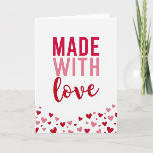 Cartão com Padrão de Coração Feito com Amor