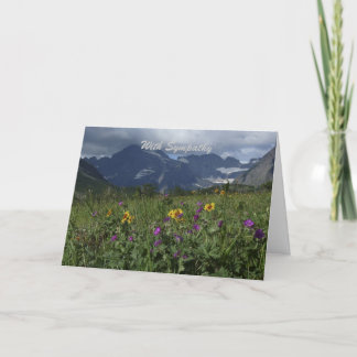 Cartão Com simpatia, flores silvestres das montanhas saud