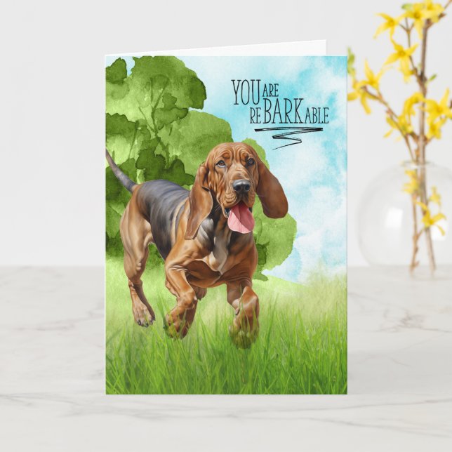 Cartão Congratulations reBARKable Bloodhound Dog (Flor Amarela)