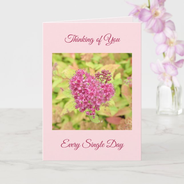 Cartão Coração Flor Natural - perfurado pela seta. (Orquídea)