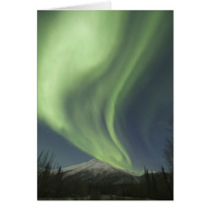 Cartão Cortinas de aurora boreal verde no céu