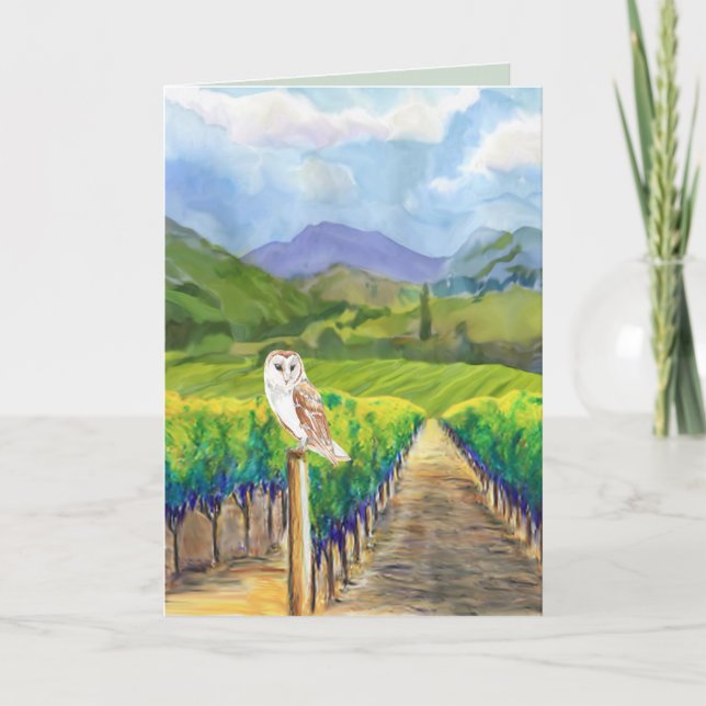 Cartão Coruja numa Saudação Vineyard (Frente)