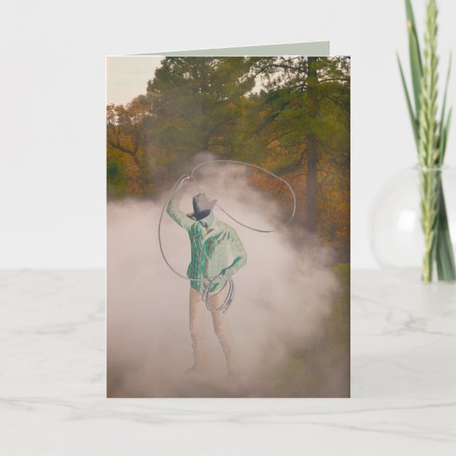 Cartão Cowboy man roping stirring up dust out west (Frente)