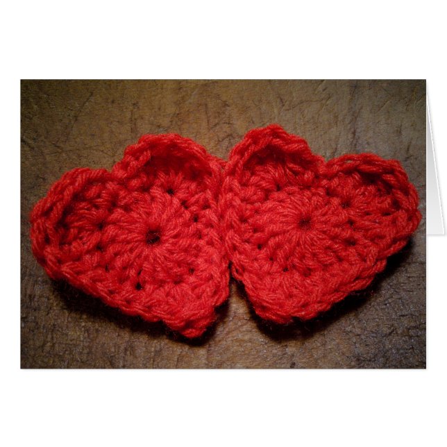 Cartão Crochet Yarn Hearts on Wood Handmade (Frente horizontal)