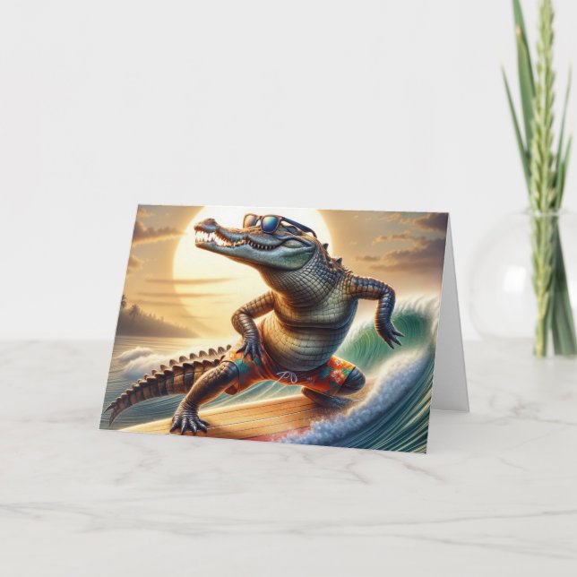 Cartão Crocodilo de Aniversário num Surfboard (Frente)