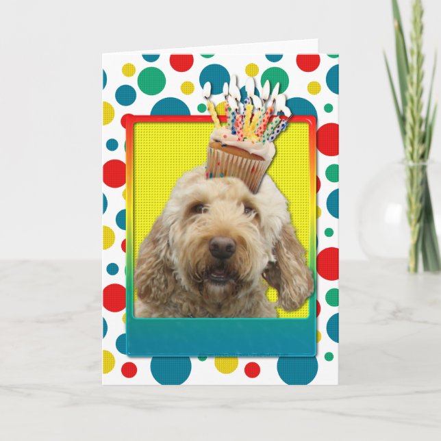 Cartão Cupcake de aniversário - GoldenDoodle (Frente)
