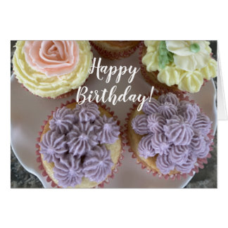 Cartão Cupcakes com Buttercream Decorado para o Seu Anive