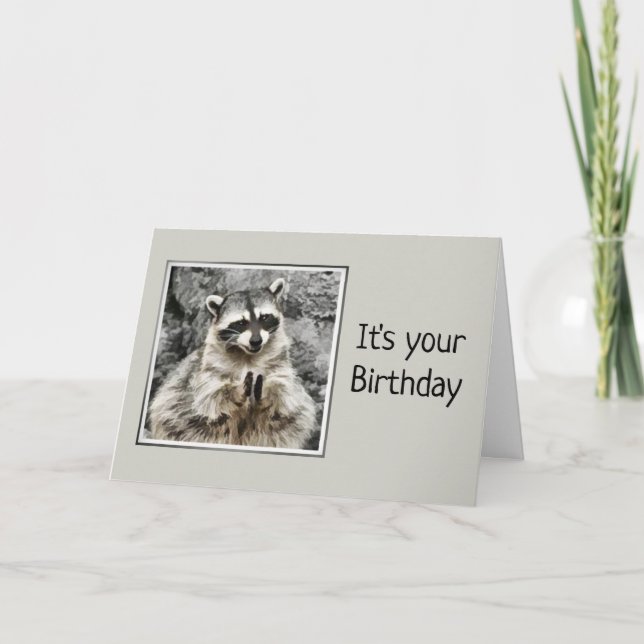 Cartão Cute Raccoon Clapeando Humor de Aniversário (Frente)