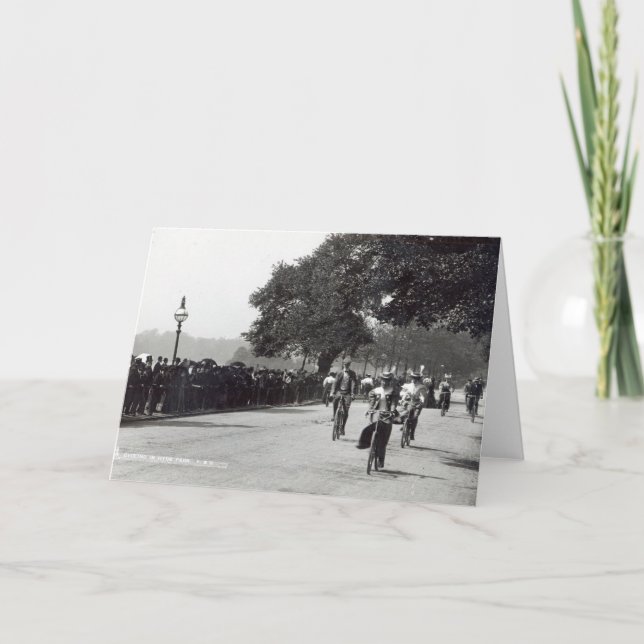 Cartão Cycling in Hyde Park, c.1910 (Frente)