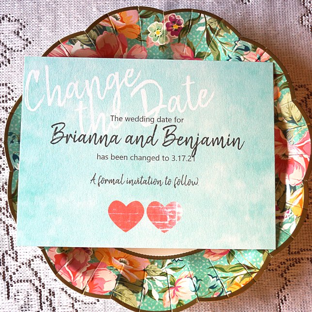 Cartão de Adiamento de Casamento Turquesa (Turquoise and mauve pink stationary, cute heart themed wedding information card)