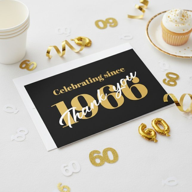Cartão De Agradecimento 60th Birthday 1966 Retro Black And Gold (Thank you card on a table with white and gold 60th birthday decorations and a cupcake.)