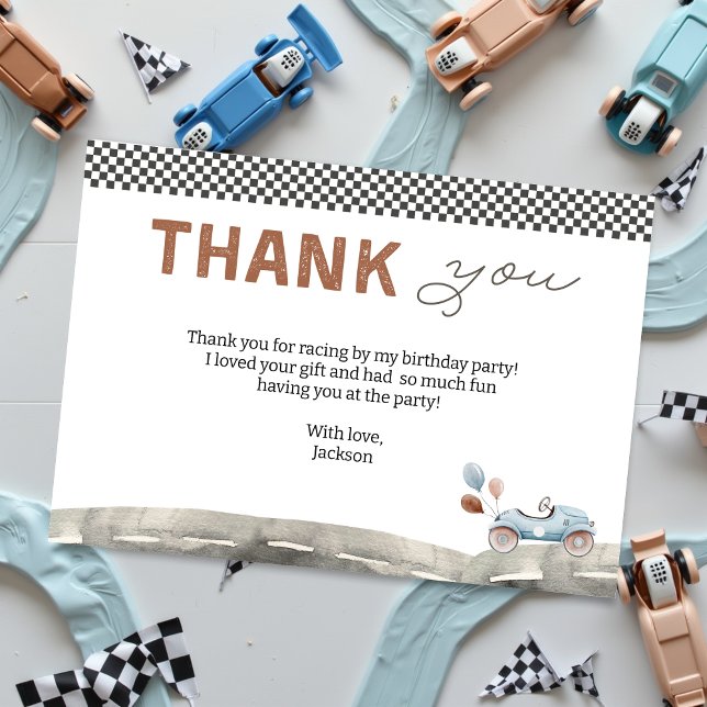 Cartão De Agradecimento Aniversário do Carro Rápido Dois Rastos (Fast One Race Car Birthday Thank you Card)