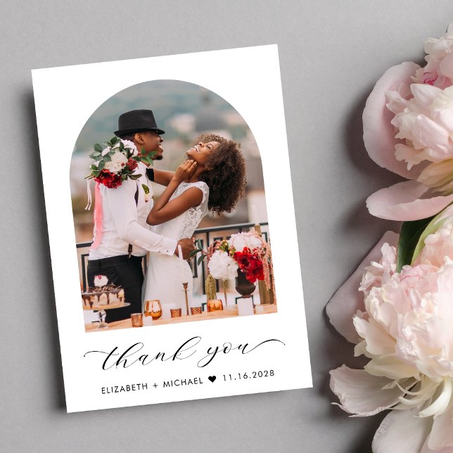 Cartão De Agradecimento Arca Fotográfica de Casamento Elegante (Celebrate your love story with a thank you card showcasing your photo in an elegant arch frame)