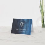 Cartão De Agradecimento Azul-Escuro Bar De Olhar Mitzvah Obrigado<br><div class="desc">Este belo Bar Mitzvah,  obrigado cartas,  apresenta um visual elegante de aquarela em um tom na moda de azul escuro com uma Estrela de David em prata.</div>