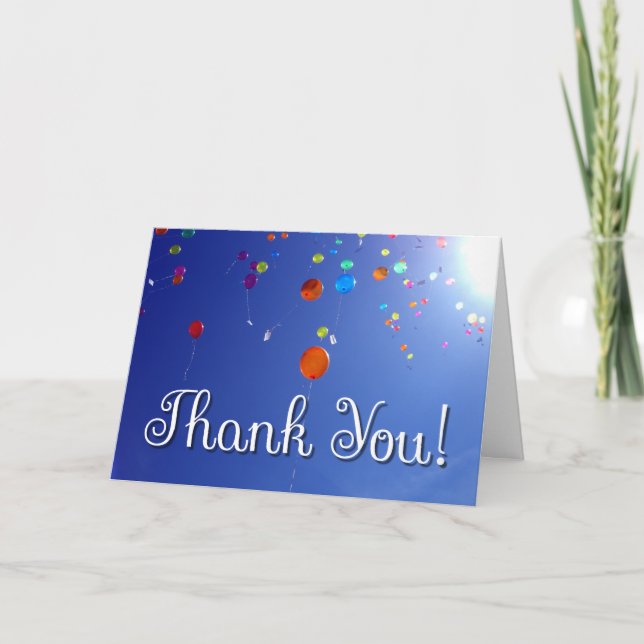 Cartão De Agradecimento Balões no Céu Obrigado Nota (Frente)
