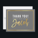Cartão De Agradecimento BAR MODERNO MITZVAH obrigado seu nome de ouro cinz<br><div class="desc">pelo kat massard >> kat@simplysweetPAPERIE.com << Uma maneira simples e na moda para dizer obrigado para o seu convidado para participar do BAR/BAT MITZVAH do seu filho como modelo, é simples você adicionar seus próprios detalhes ou clicar no botão personalizar e você pode adicionar ou alterar texto, fontes, tamanhos etc....</div>