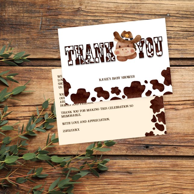 Cartão De Agradecimento Bebê fofo cowboy chá de fraldas oeste (Cowboy cute baby horse western baby shower thank you card brown cow pattern ranch hacienda farm)