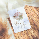 Cartão De Agradecimento Boho Fall Pampas & Chá de panela Pumpkin<br><div class="desc">Um cartões de agradecimentos para combinar com a nossa coleção de Chás de panela "Fall In Love Boho Pampas & Pumpkin". Este design apresenta uma charmosa abóbora rosa-rosa-esbranquiçada adornada com um arranjo de boho de grama-pampas, flores brancas-orquídeas, rosas e folhas de palma secas. O texto "Obrigado" está na escrita moderna,...</div>