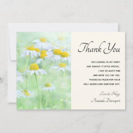 Cartão De Agradecimento Bonito margaridas em uma fotografia de campo