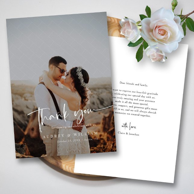 Cartão De Agradecimento Caligrafia moderna da camada branca elegante (Elegant White Brick Overlay Modern Calligraphy Thank You Card)