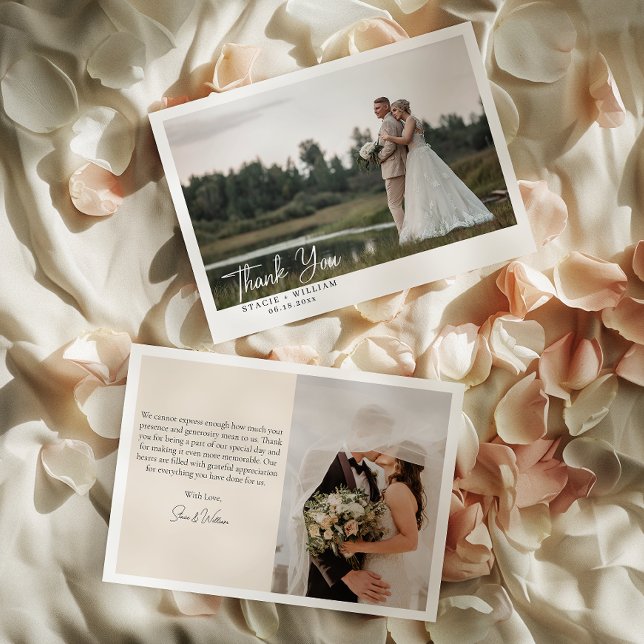 Cartão De Agradecimento Casal de Casamento Fotográfico Minimalista (Leave a lasting impression and express your thanks in a truly special and meaningful way.)