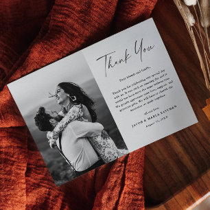 Cartão De Agradecimento Casamento com Foto de Letra Simples Moderna