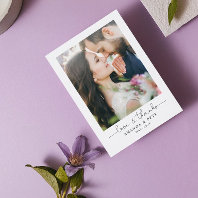 Cartão De Agradecimento Casamento com Script Fotográfico de Amor e Obrigad (Grateful for the love and joy you shared on our special day. )