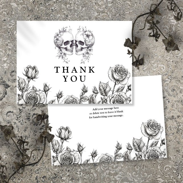 Cartão De Agradecimento Casamento De Crânios Florais Brancos E Pretos (Black And White Gothic Floral Skulls Wedding Thank You Card)