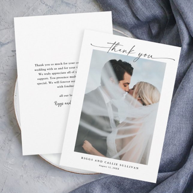 Cartão De Agradecimento Casamento de Fotografias com Retrato Simples (Elegant script black and white modern wedding photo thank you card.)