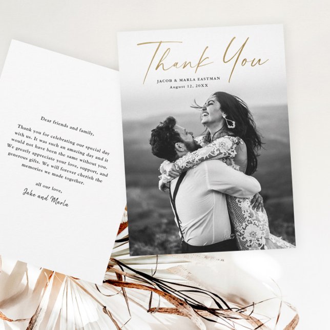 Cartão De Agradecimento Casamento de Fotografias com Script Dourado Modern (Criador carregado)