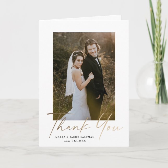 Cartão De Agradecimento Casamento de Fotografias Mínimo Dourado Script (Frente)