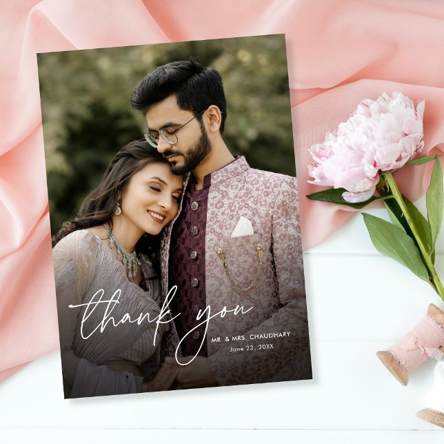 Cartão De Agradecimento Casamento de Fotografias Verticais Mínimo Elegante (Criador carregado)