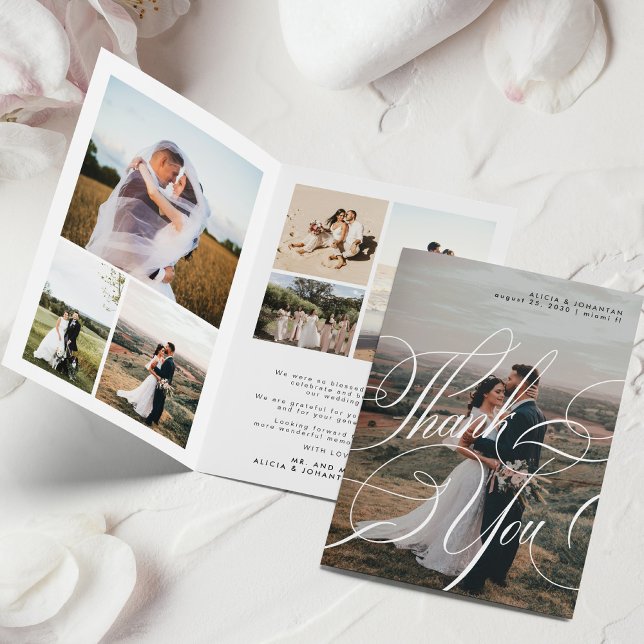 Cartão De Agradecimento Casamento de fotos com script de caligrafia modern (Criador carregado)