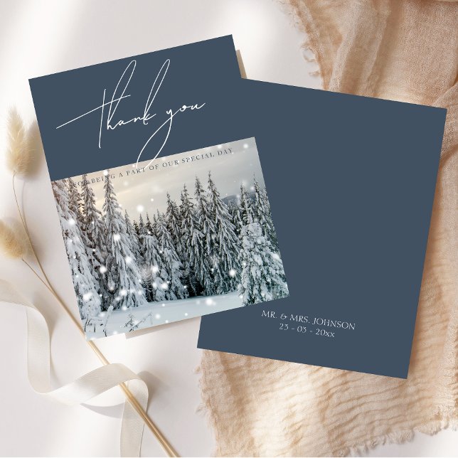 Cartão De Agradecimento Casamento de Manchas de Neve da Woodland Woodland  (Winter Wonderland Woodland Snow Script Wedding Thank You Card)