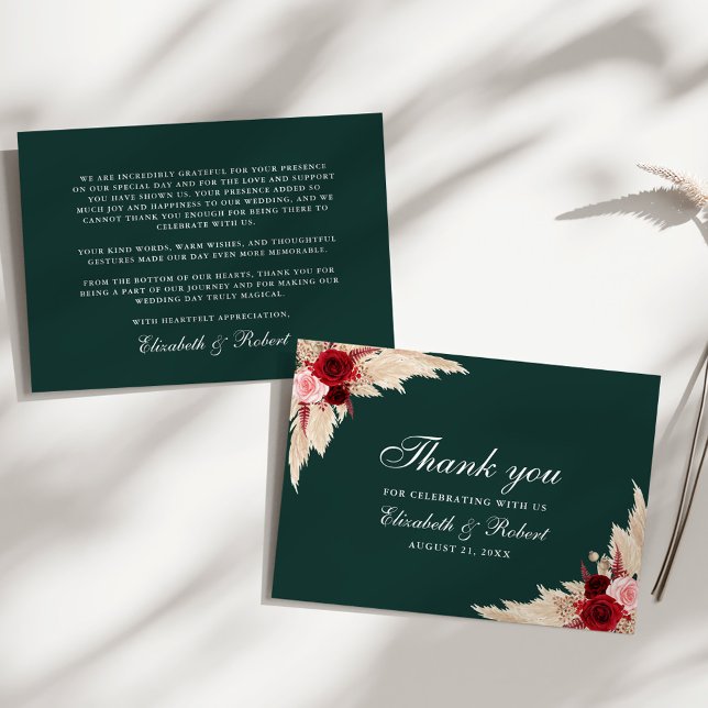 Cartão De Agradecimento Casamento de Rosas Emerald Green Burgundy (Emerald Green Burgundy Roses Wedding Thank You Card on a sunny white table.)
