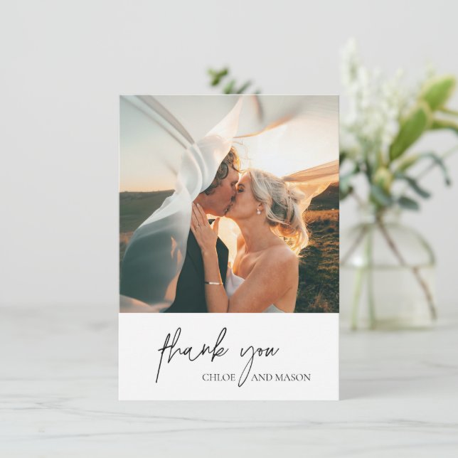 Cartão De Agradecimento Casamento Elegante de Foto Branco e Preto Clássico (Em pé/Frente)