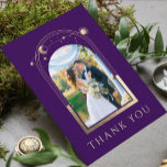 Cartão De Agradecimento Casamento Fotográfico de estrelas Douradas Roxo Ro<br><div class="desc">Mística Chic Purple Sol Dourado Lua Solar Procura Astronomia Celestial Casamento Fotográfico Obrigado Cartões mostram o sol, a lua e as estrelas com um quadro de ouro rodeando sua foto favorita em um fundo roxo. No verso, adicione a mensagem do seu obrigado personalizado e uma imagem adicional. Personalize editando o...</div>
