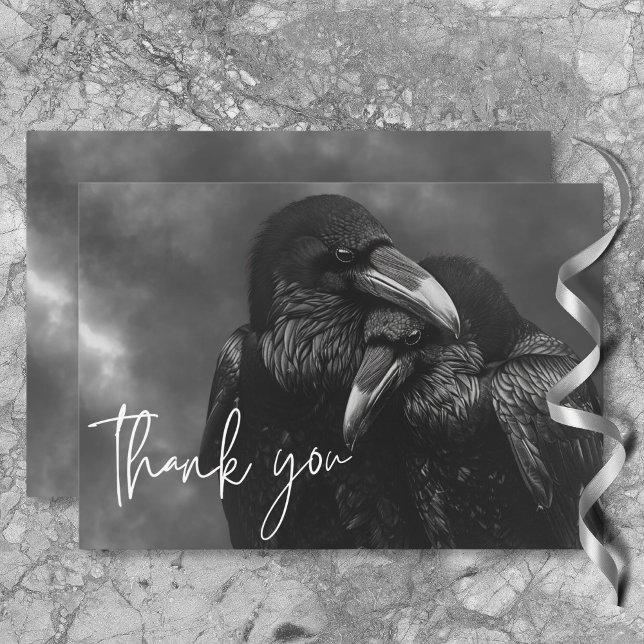 Cartão De Agradecimento Casamento Gótico de Embriões Pretos e Brancos (Gothic Black & White Raven Embrace Wedding Thank You Card)