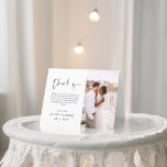 Cartão De Agradecimento Casamento Obrigado Foto Moderna Minimalista<br><div class="desc">Nado Obrigado Cartões que têm uma foto na frente e atrás. Os cartões de agradecimento contêm uma tipografia cursiva moderna,  escrita com letra de mão,  que é elegante,  simples e moderna para usar após a celebração do dia do casamento.</div>