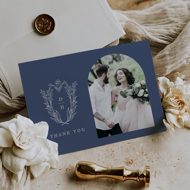 Cartão De Agradecimento Casamento Simples de Fotografias Azul-Escuro-Plana (DAPHNE Flat Dark Blue Minimal Simple Photo Wedding Thank You Card)